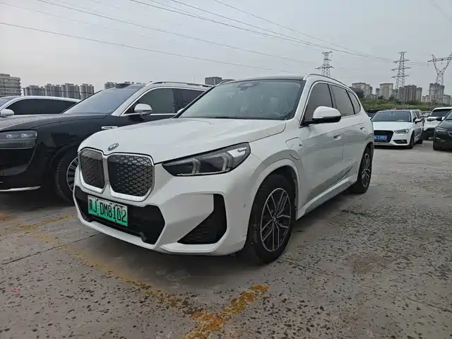 BMW iX1 eDrive25L, M Спорт-пакет