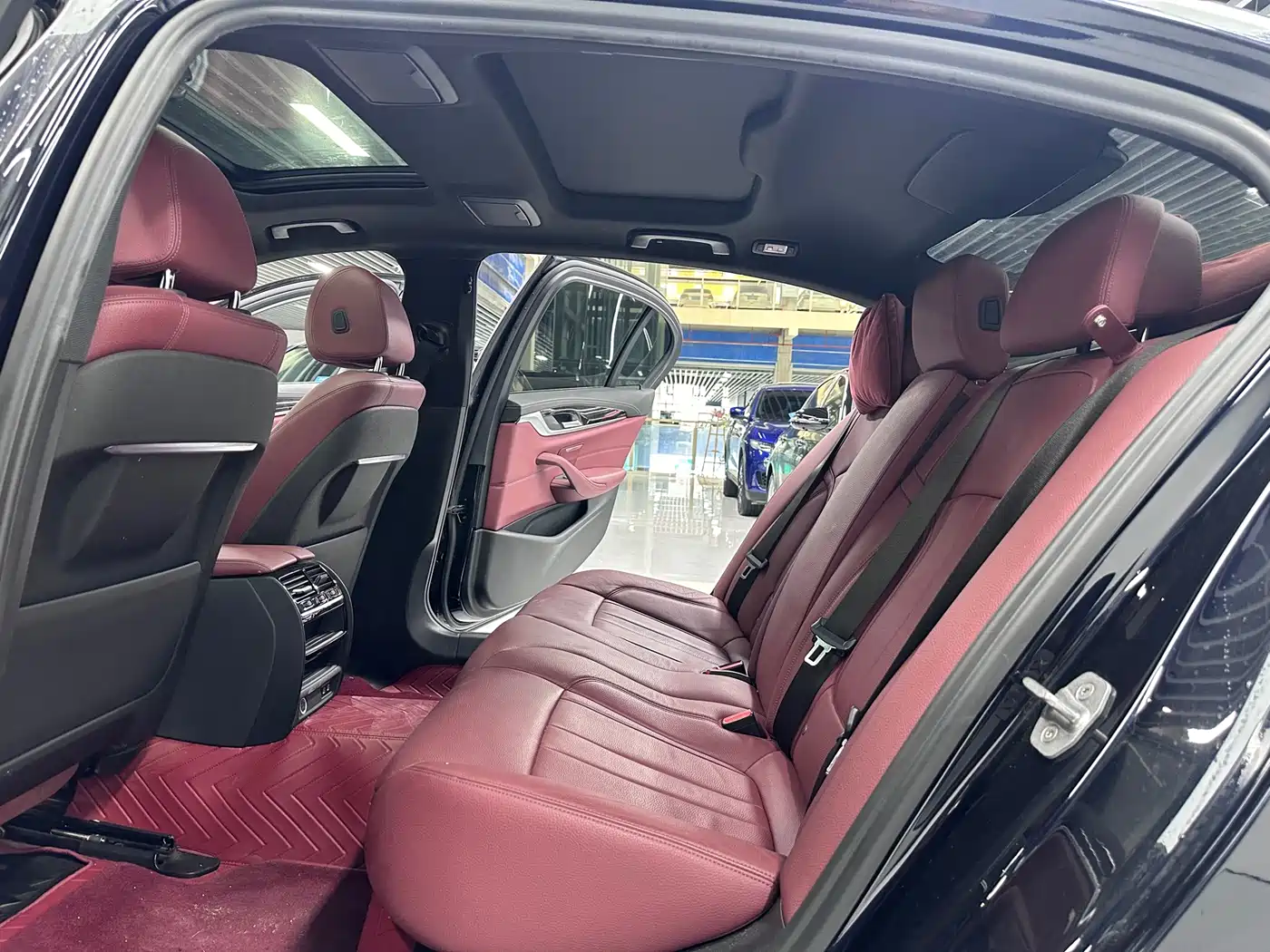 BMW 5 Series 2020 Model 530Li xDrive M Sport Package фото 8