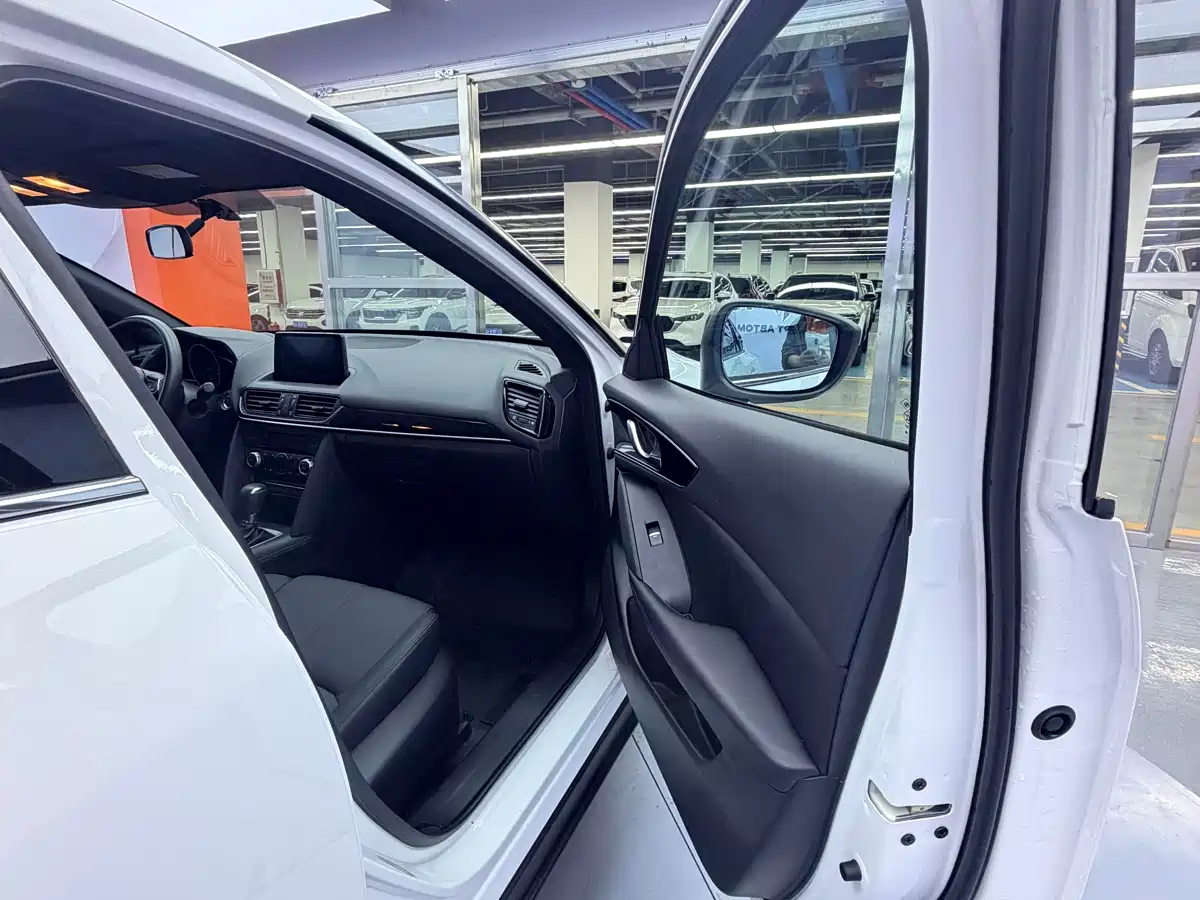 Mazda CX-4 2023 2021 2.0L Auto FWD Skyactiv Explorer Edition