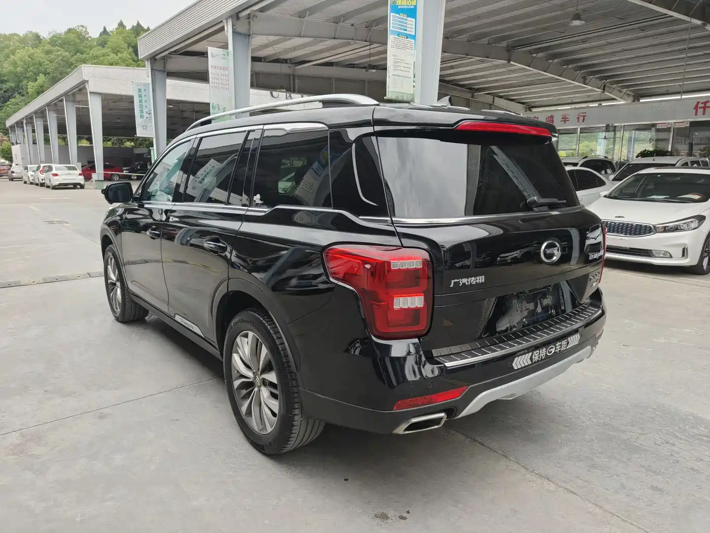 GAC Trumpchi Trumpchi GS8 2017 320T 2WD Luxury Smart Connect (7-seater) фото 5