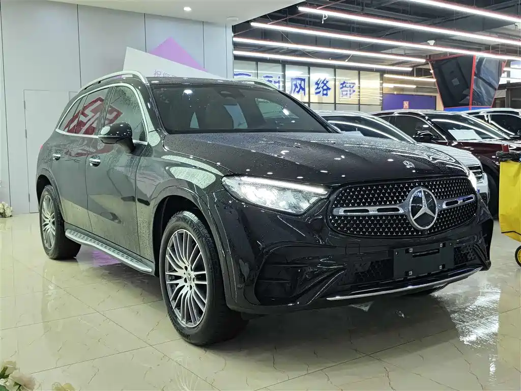 Mercedes-Benz GLC 2023 Facelift GLC 300 L 4MATIC Sport 5-Seater фото 3