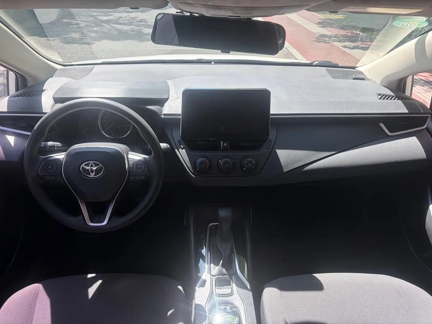 Toyota Corolla 2019 1.2T S-CVT GL Pioneer Edition фото 9