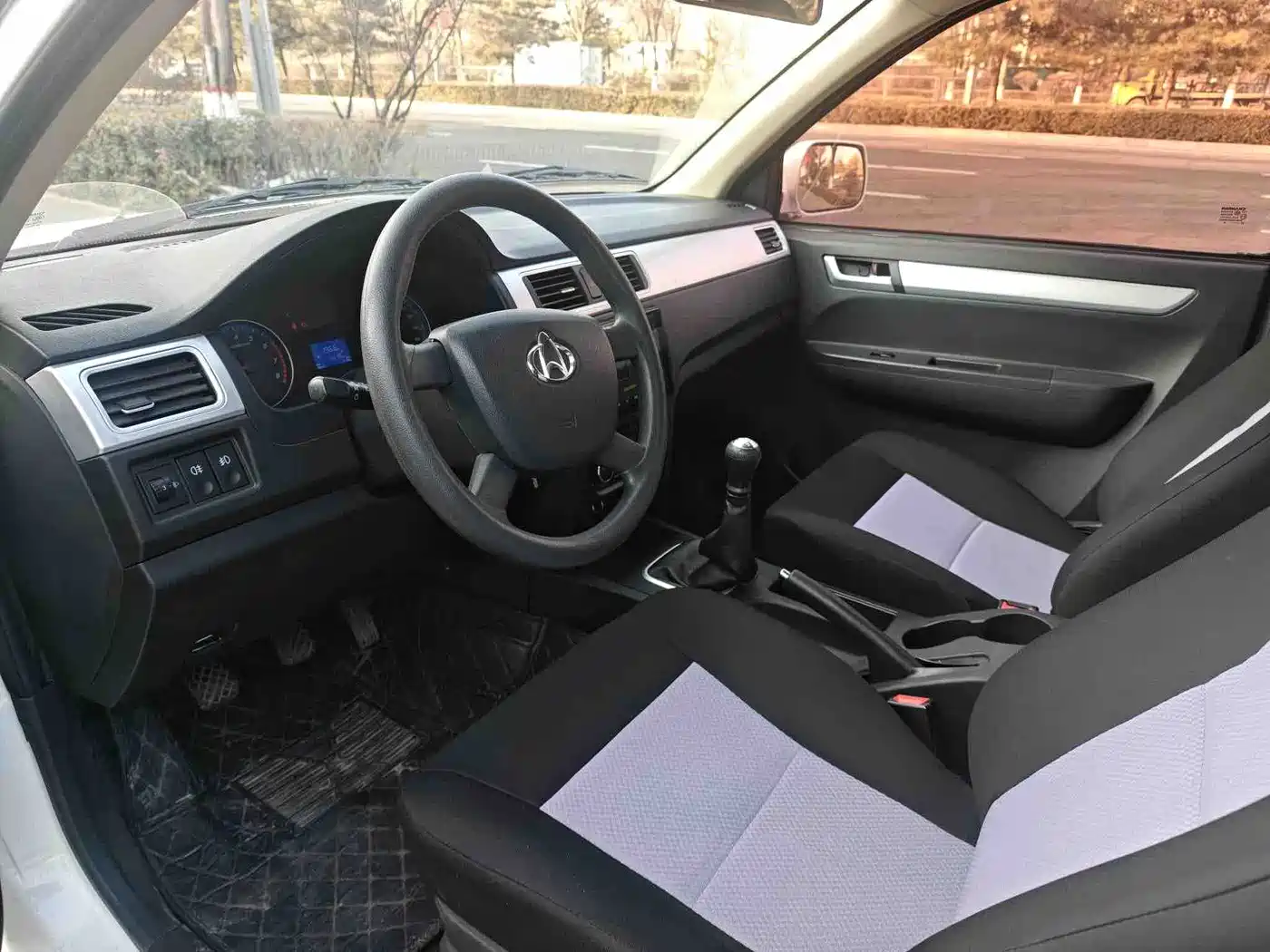 CHANGAN CHANGAN SHENQI F30