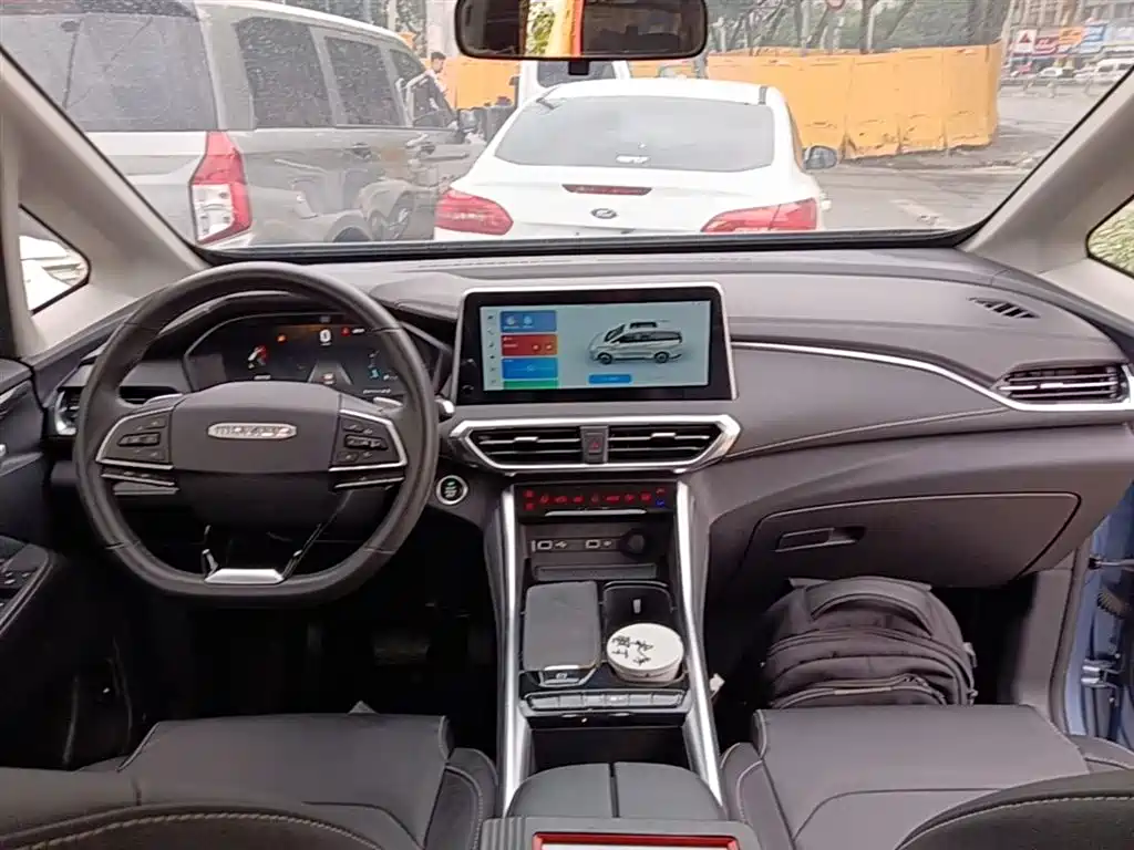 SAIC Maxus Maxus G50 2023 PLUS 1.5T Automatic Cruise Edition фото 10