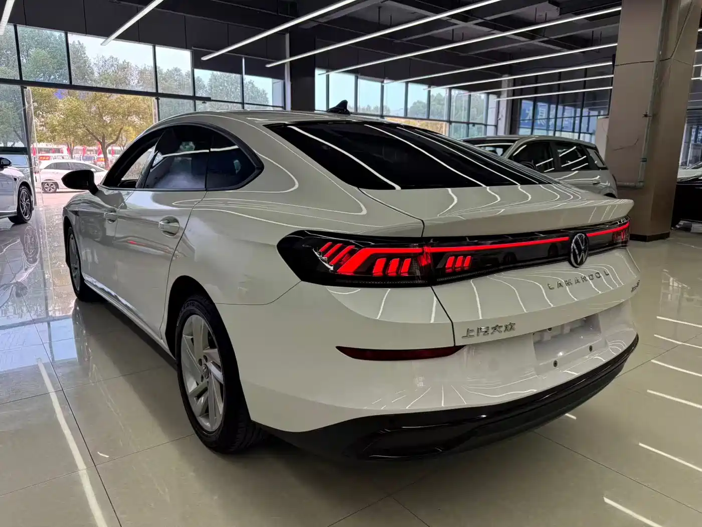 Volkswagen Lamando 2023 Lamando L 280TSI DSG Glamour Edition фото 7