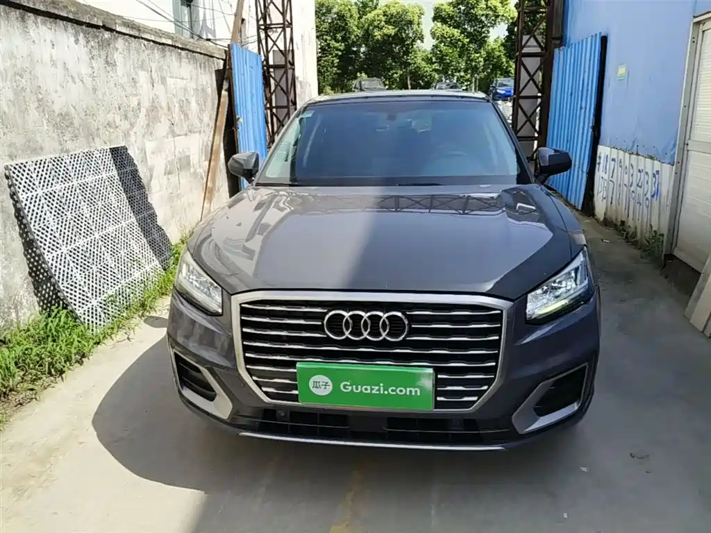 Audi Q2L 2020 35 TFSI Fashion Elegance Model фото 3