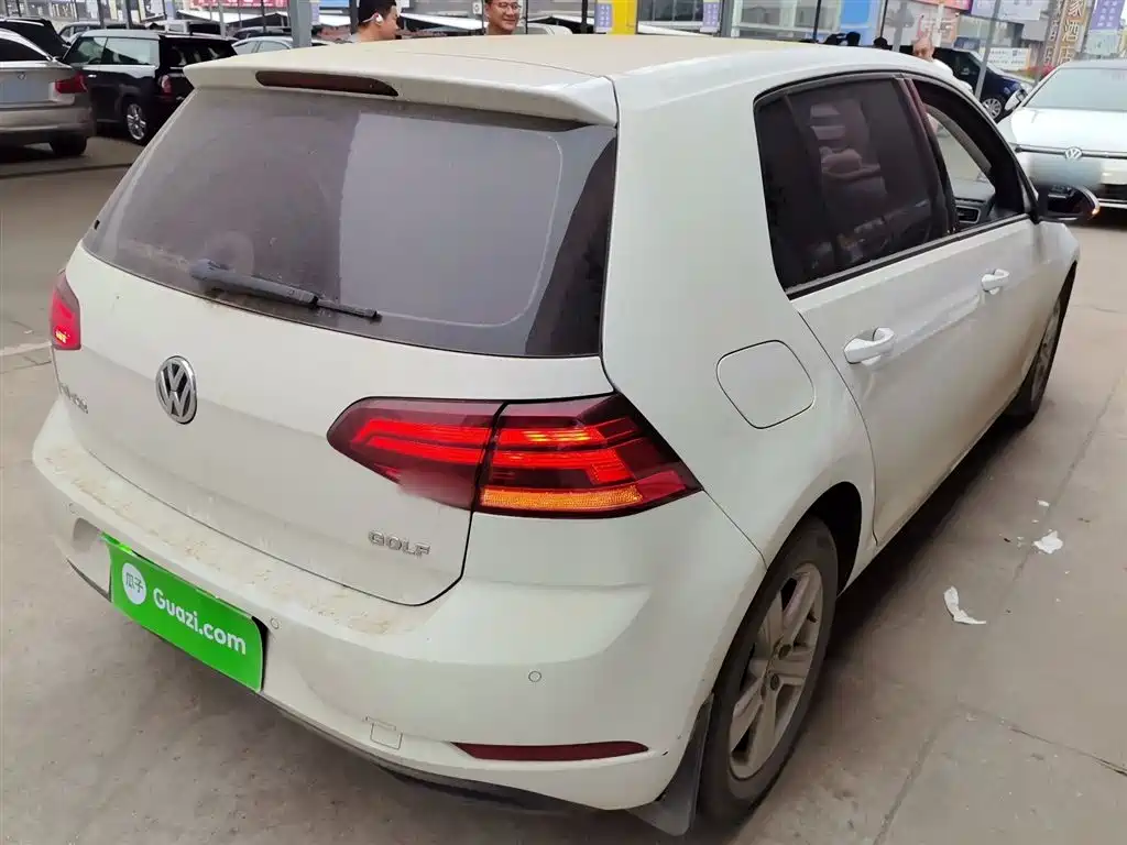 Volkswagen Golf 2018 1.6L Automatic Fashion фото 5