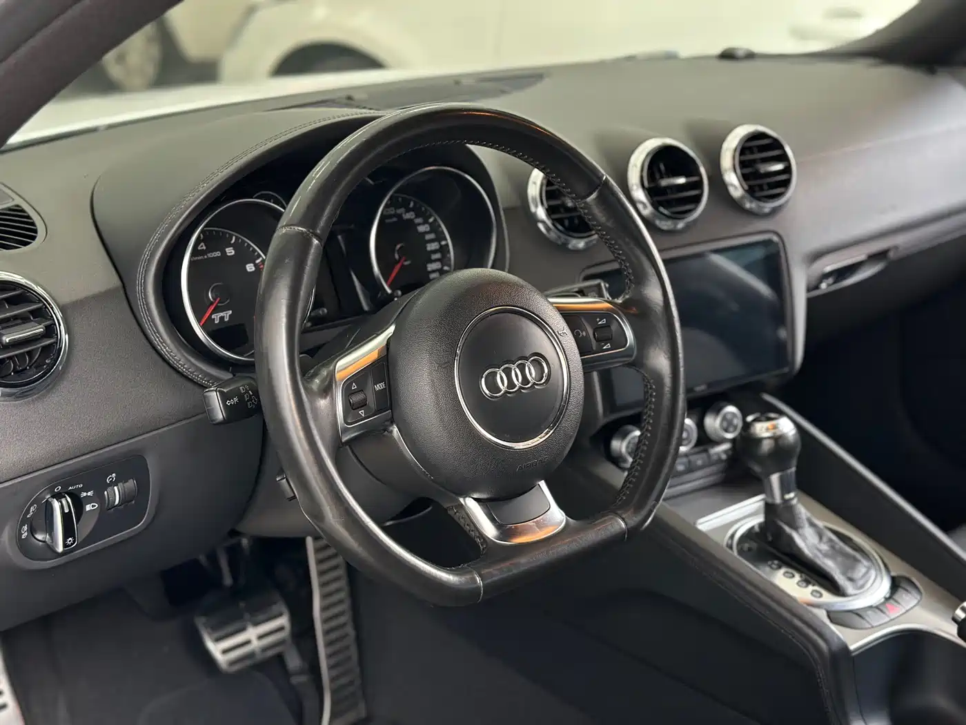 Audi TT 2012 2011 TT Coupe 2.0TFSI