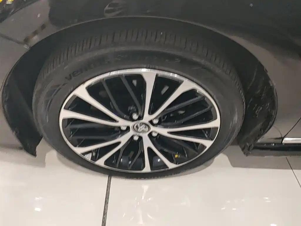 Toyota Camry 2018 2.0S Sport Edition фото 23