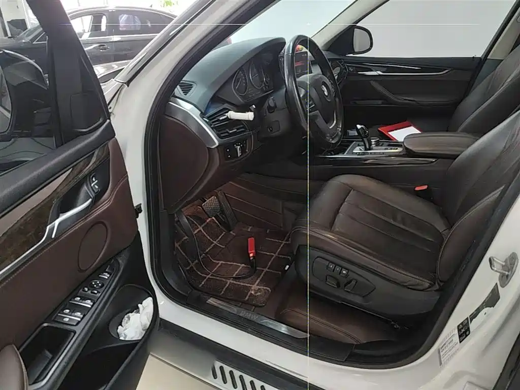 BMW X5 (Import) 2017 xDrive28i фото 16