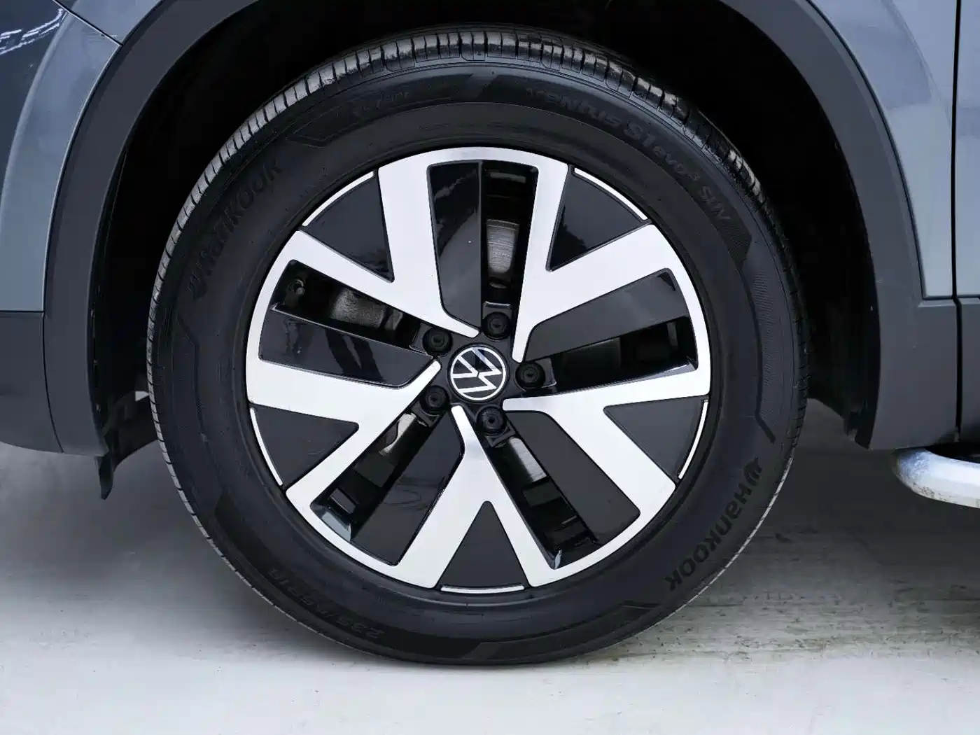 Volkswagen Tayron 2023 330TSI 2WD Luxury Plus Advanced Edition фото 13