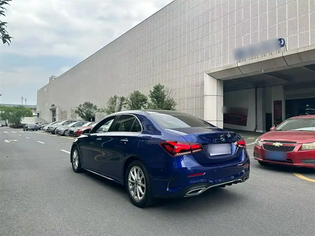 Mercedes-Benz A-Class 2020 Facelift A 200 L Sport Sedan Fashion фото 5