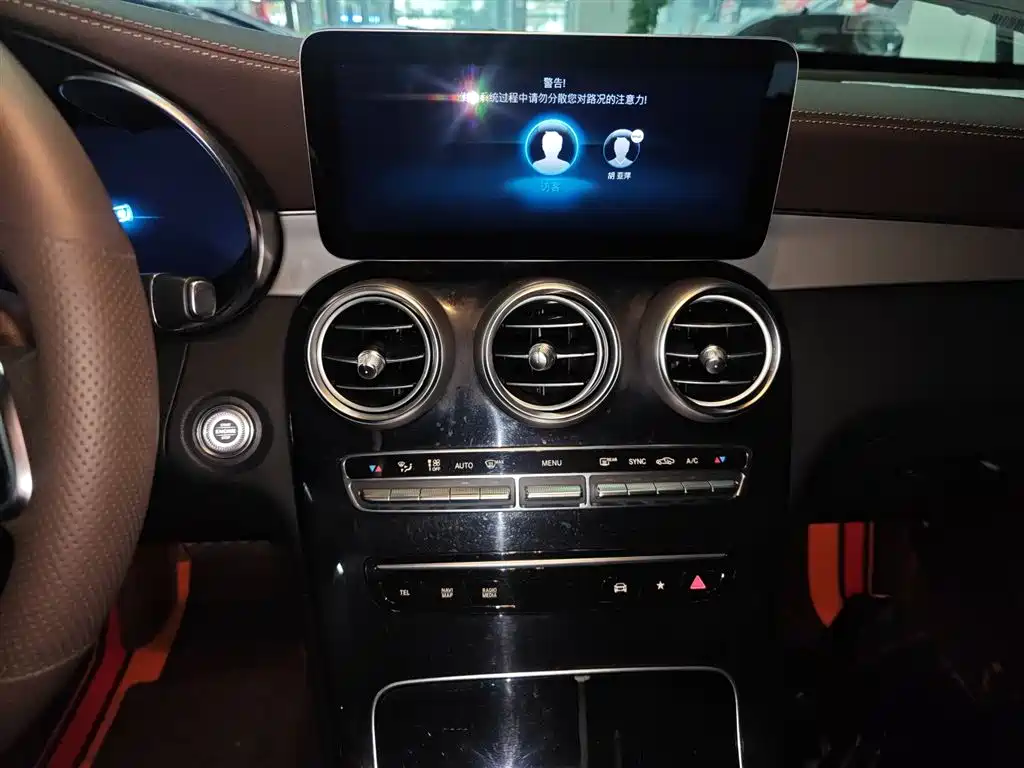 Mercedes-Benz GLC 2022 Facelift GLC 260 L 4MATIC Dynamic фото 13