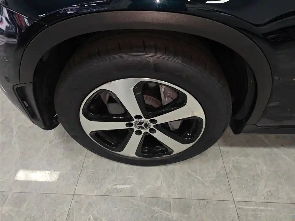 Mercedes-Benz GLC 2022 Facelift GLC 260 L 4MATIC Dynamic фото 23