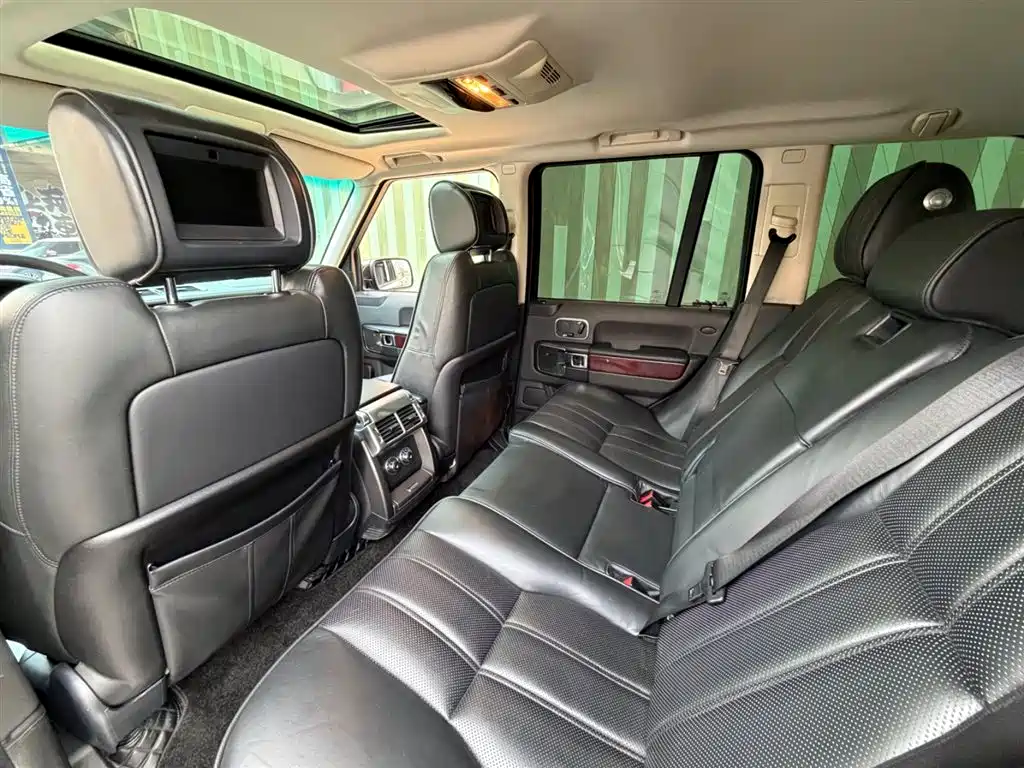 Land Rover Range Rover 2011 5.0 SC V8 фото 8
