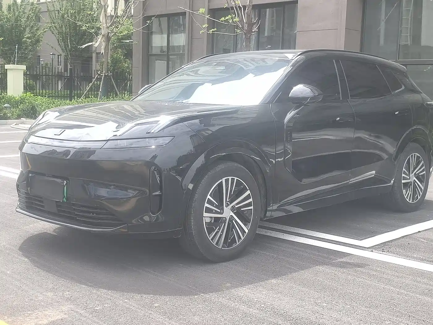 Lynk & Co 08 EM-P 2025 Model 245km Ultra Long Range Pro