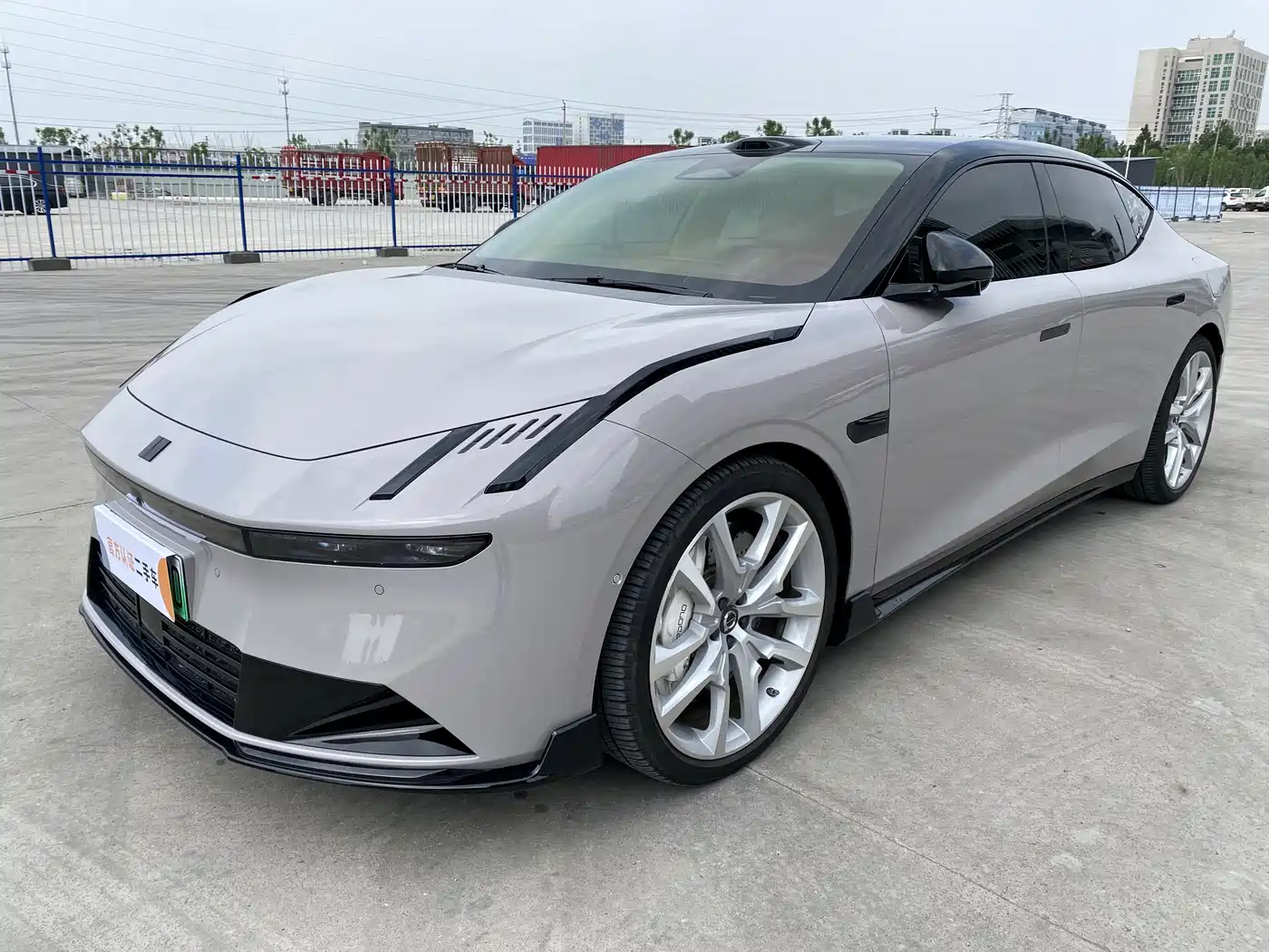 Lynk & Co 10 EM-P 2025 Facelift 240 AWD Ultra Sport Edition