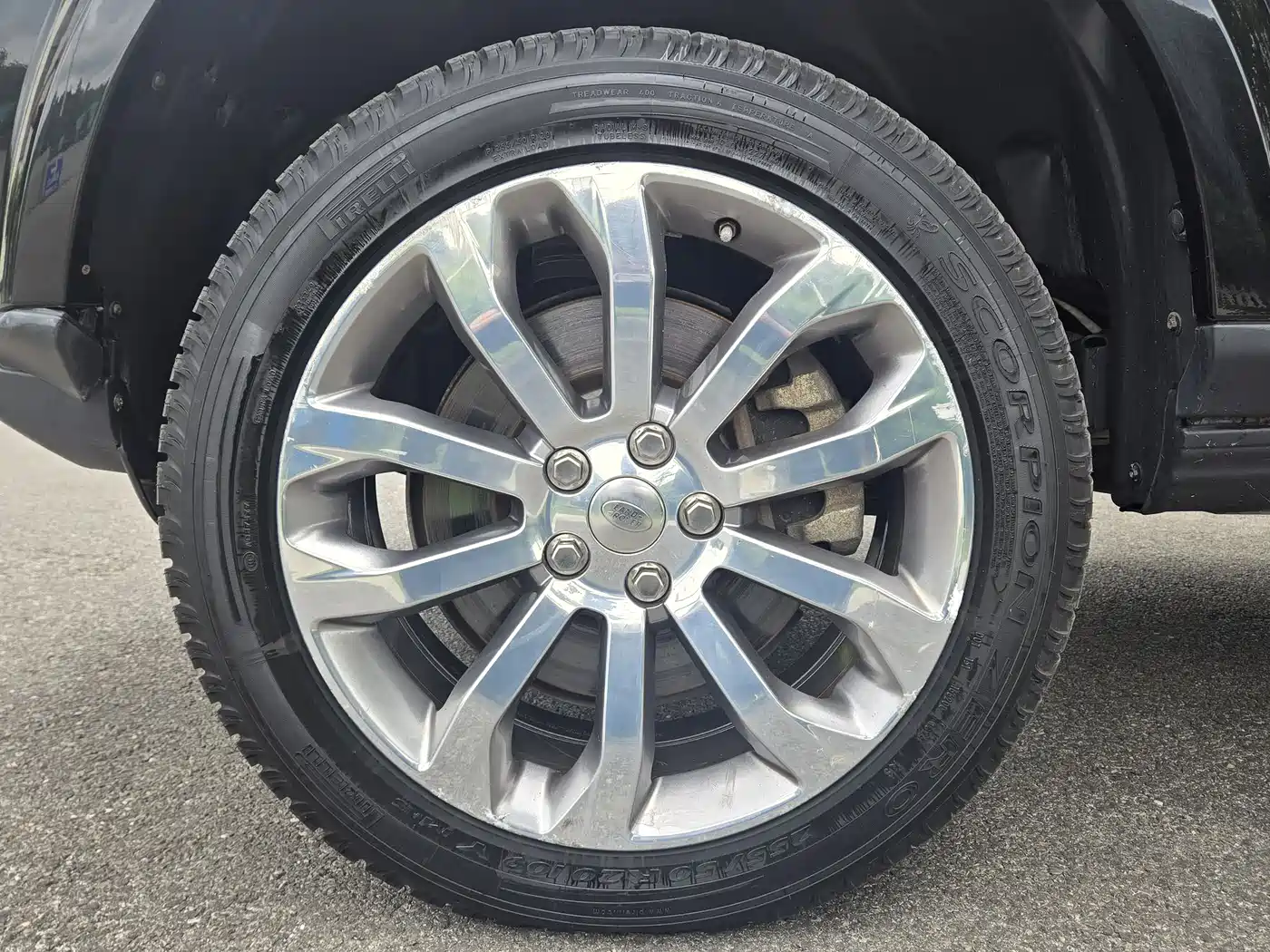 Land Rover Discovery 2014 3.0 SC V6 XXV Edition фото 4