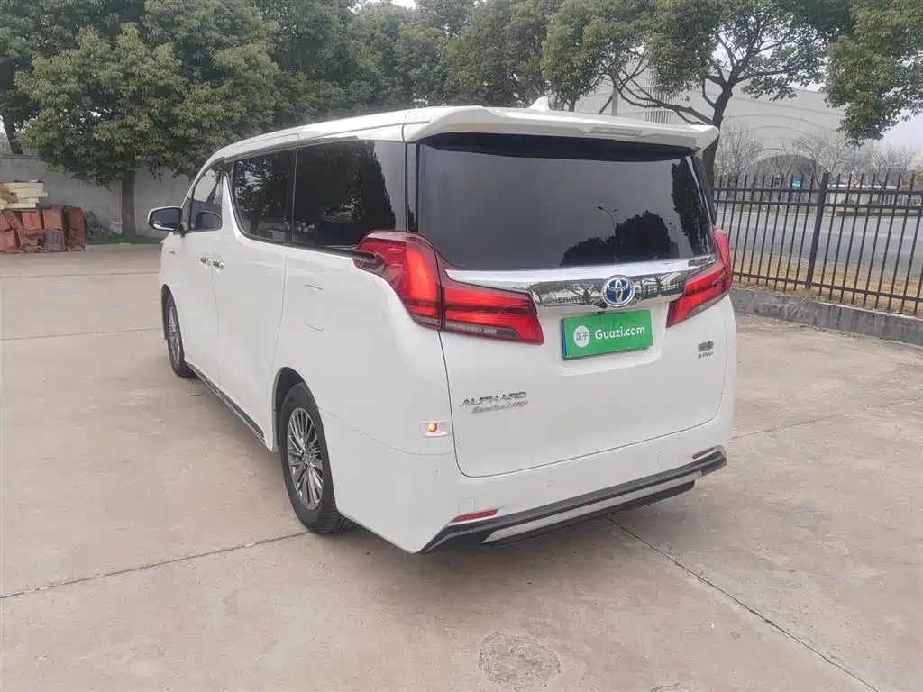 Toyota Alphard 2021 Hybrid 2.5L Premium фото 23