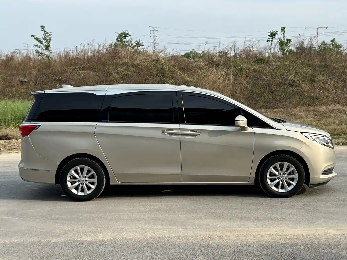 Buick GL8 2018 ES 28T Premium Type China VI фото 5