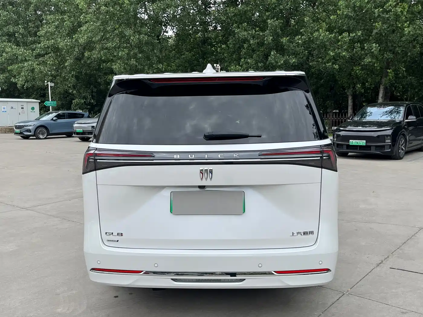 Buick GL8 New Energy 2025 Land Honor Premium Edition 7-Seater фото 6