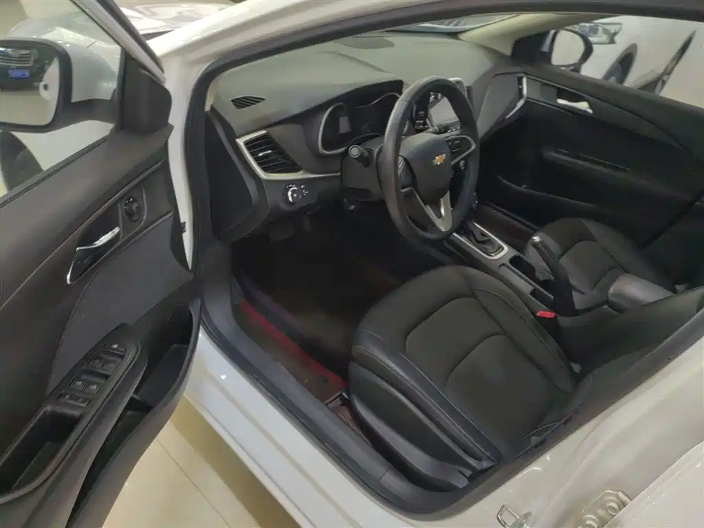Chevrolet Cavalier 2019 320 Automatic Joy Edition фото 12