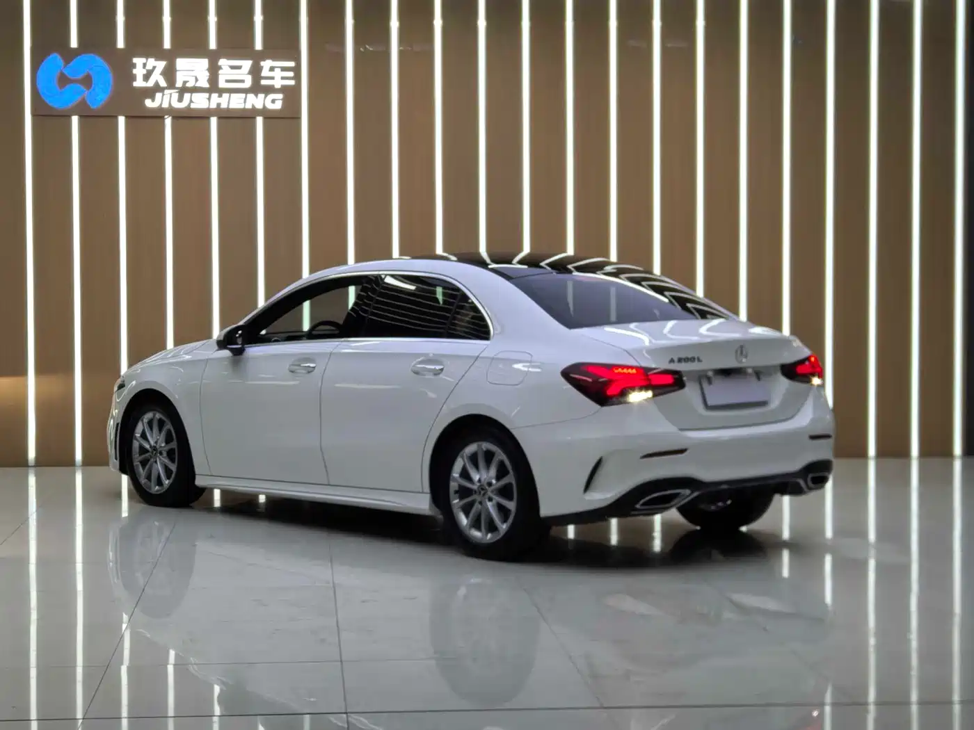 Mercedes-Benz A-Class 2020 A 200 L Sport Sedan фото 13