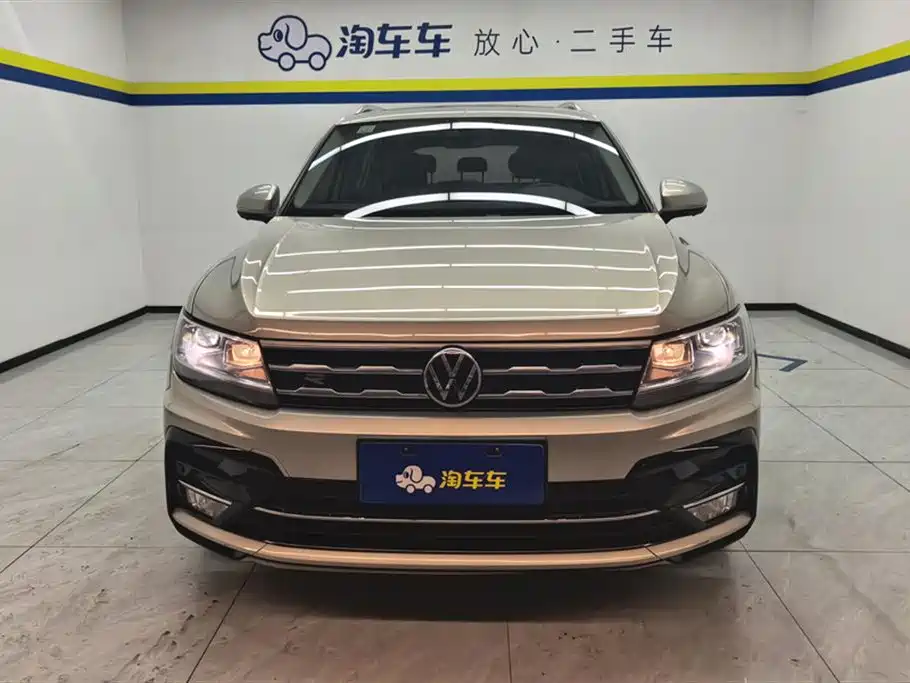 Volkswagen Tiguan L 2021 330TSI Automatic 2WD R-Line Premium фото 2