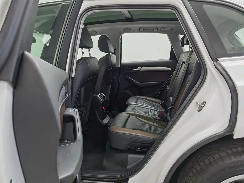 Audi Q5 2017 40 TFSI Technology фото 15