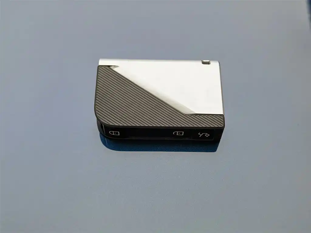 Lynk & Co 06 2020 1.5T Halo фото 19
