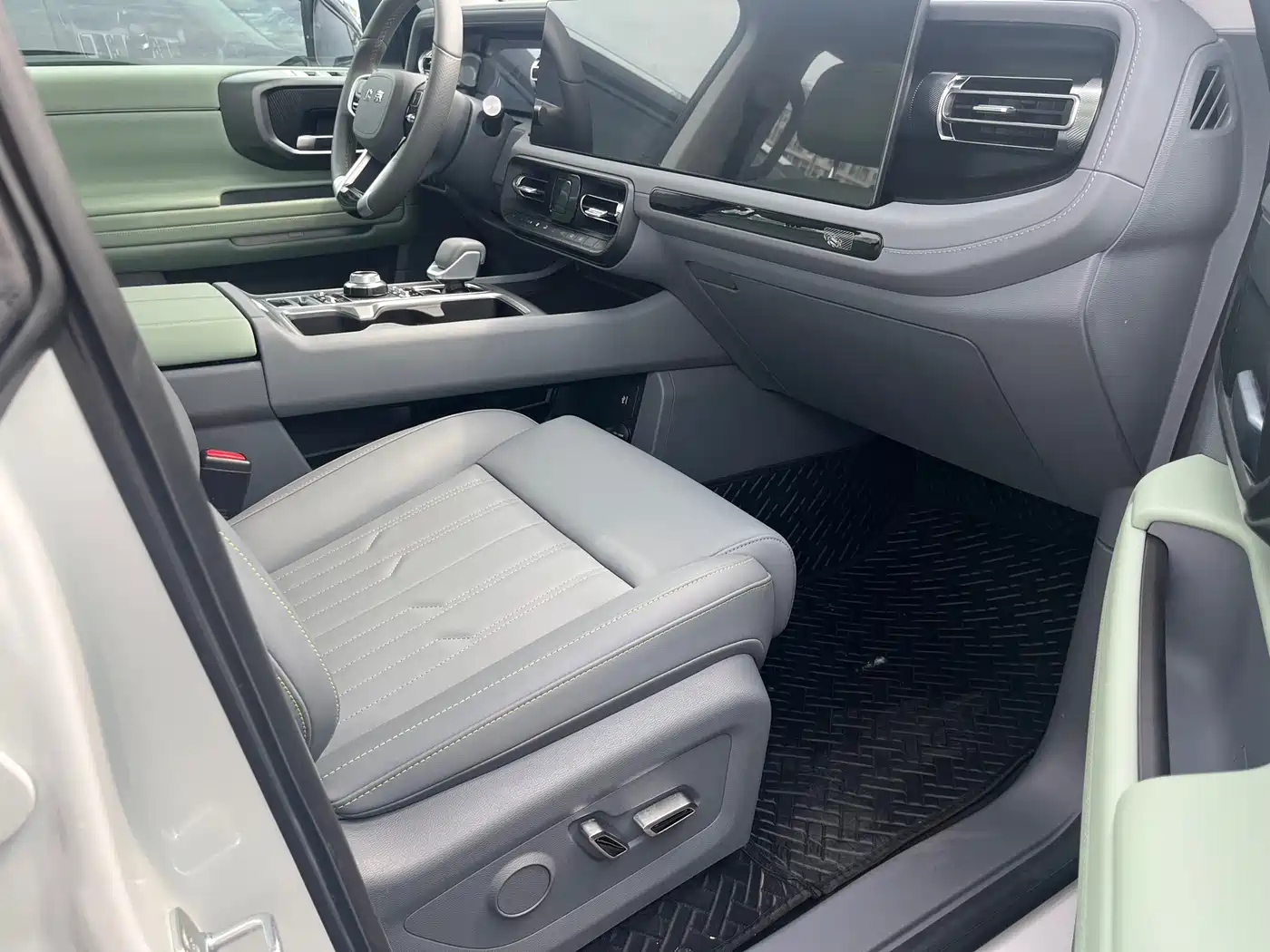 BAIC ORV Beijing Offroad BJ40 2026 2.0D Mega Screen Diesel Edition фото 10
