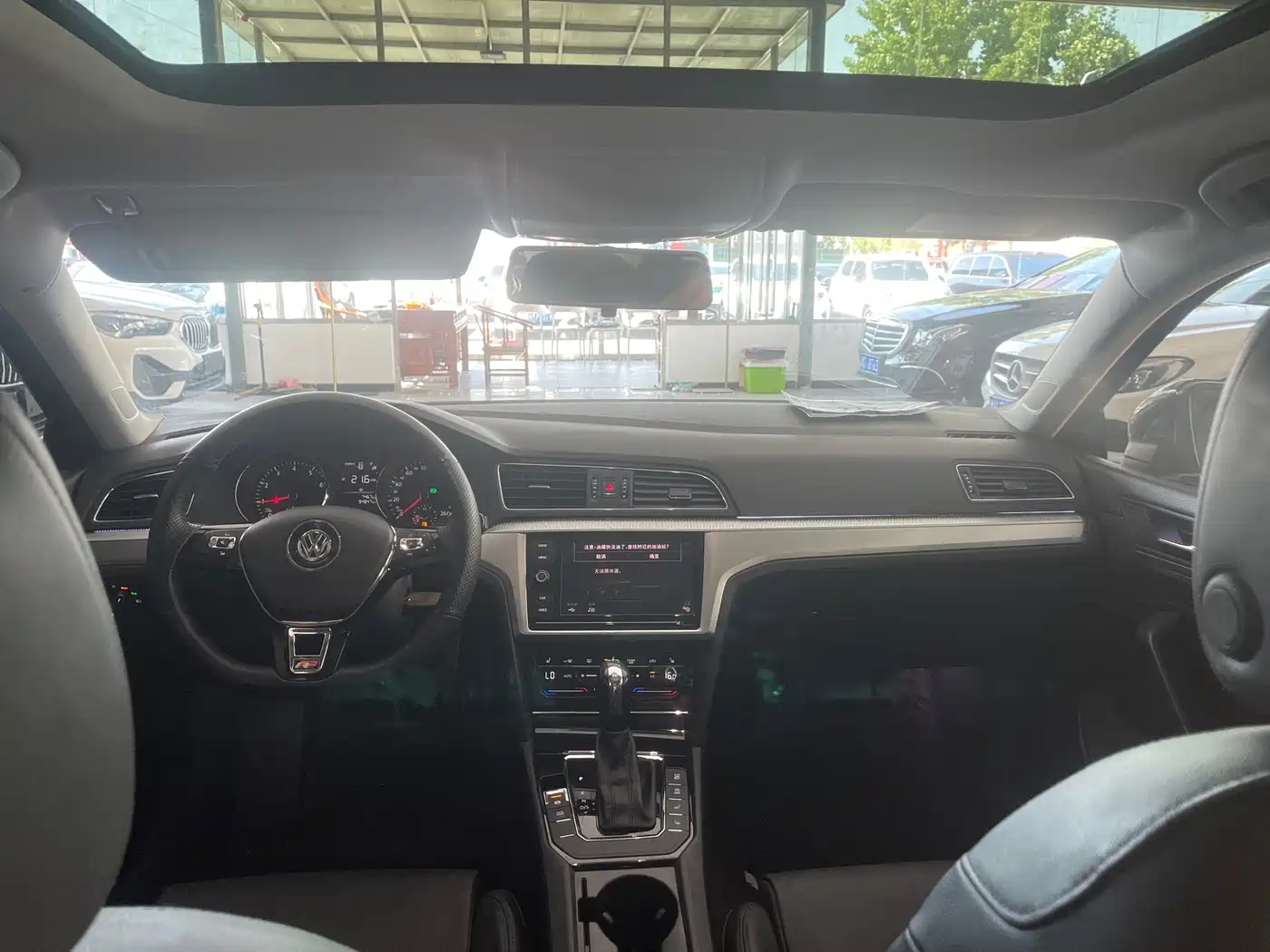 Volkswagen Lamando 2017 230TSI DSG Trend Edition фото 6