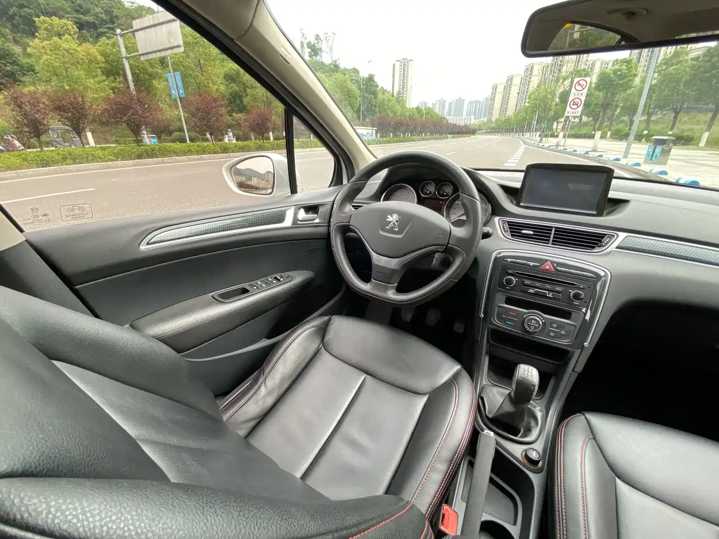 Peugeot 308 2014 Model Joy Edition Classic 1.6L Manual Trend Style фото 17
