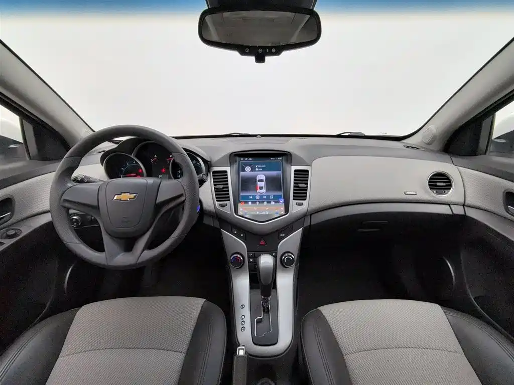 Chevrolet Cruze 2013 Model 1.6L SE AT фото 5