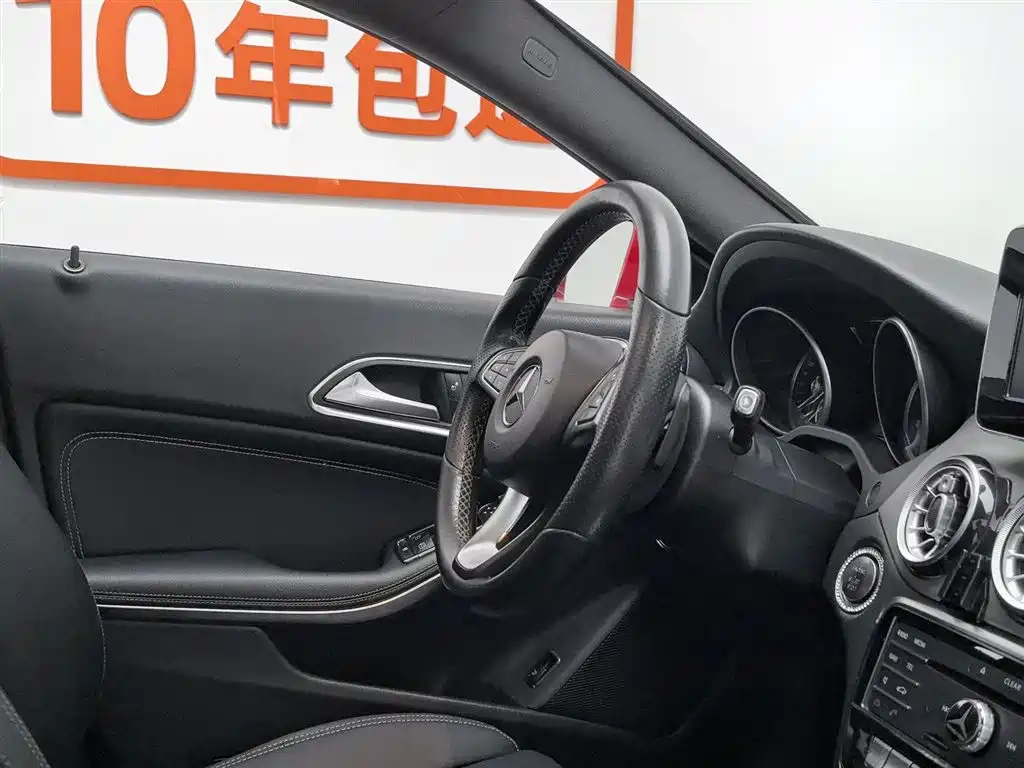Mercedes-Benz CLA (Import) 2017 CLA 200 Fashion фото 22