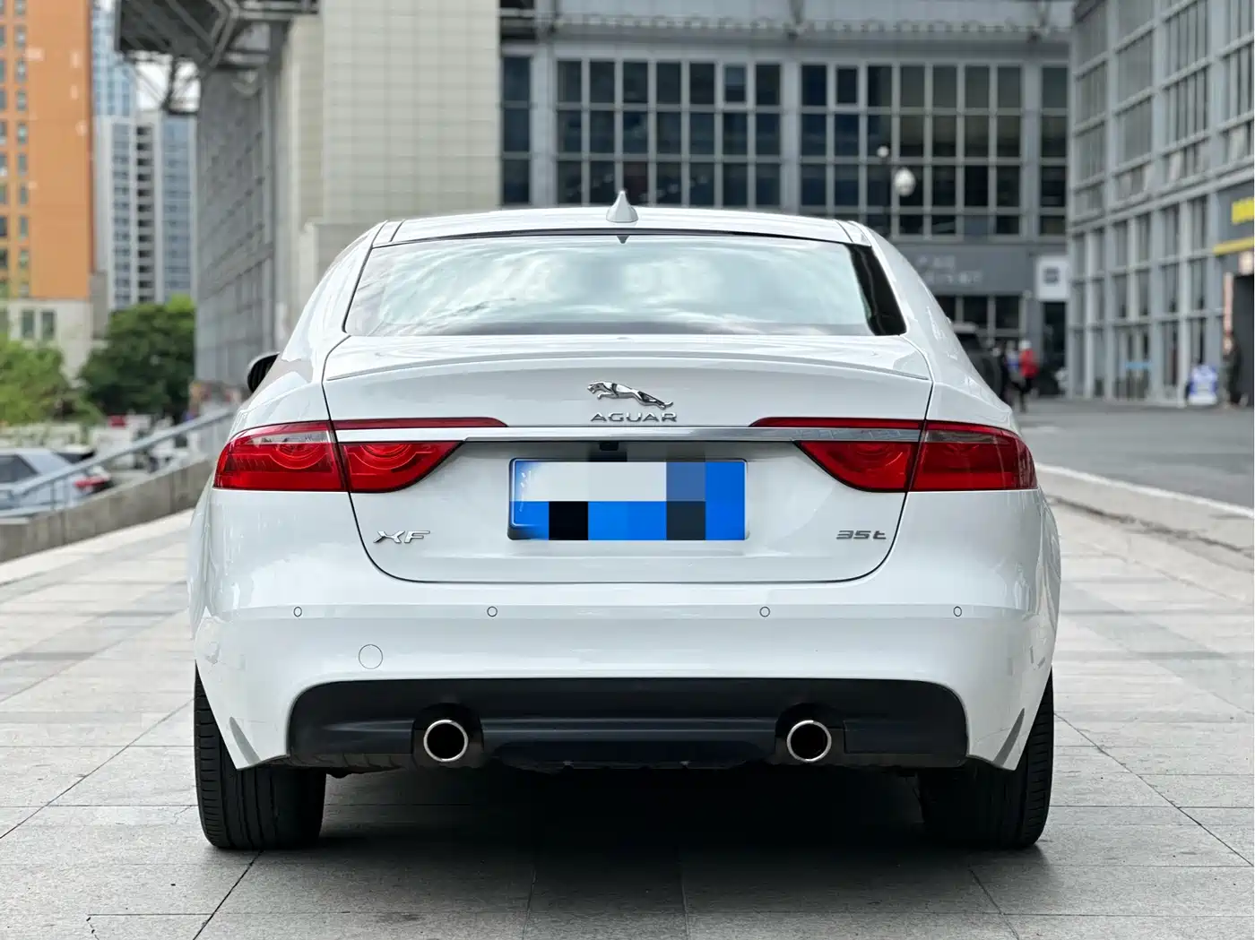 Jaguar XF 2016 XF 3.0 SC 2WD Elegance Edition фото 5