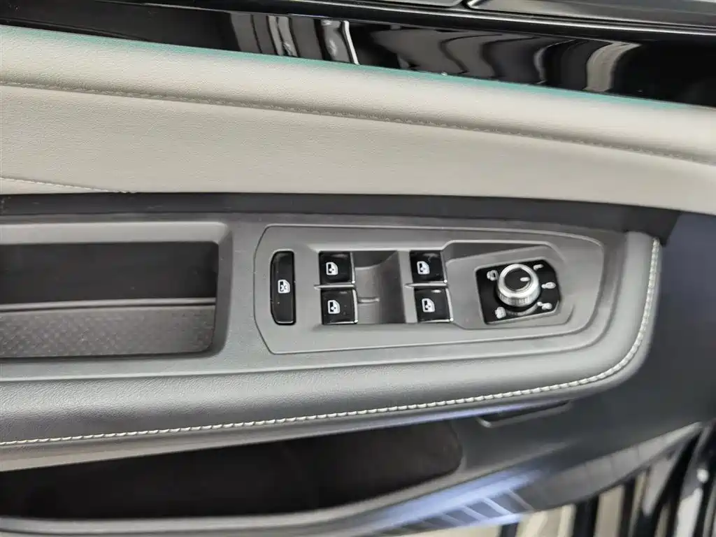 Volkswagen Teramont 2023 Facelift 380TSI AWD Prestige Luxury фото 9