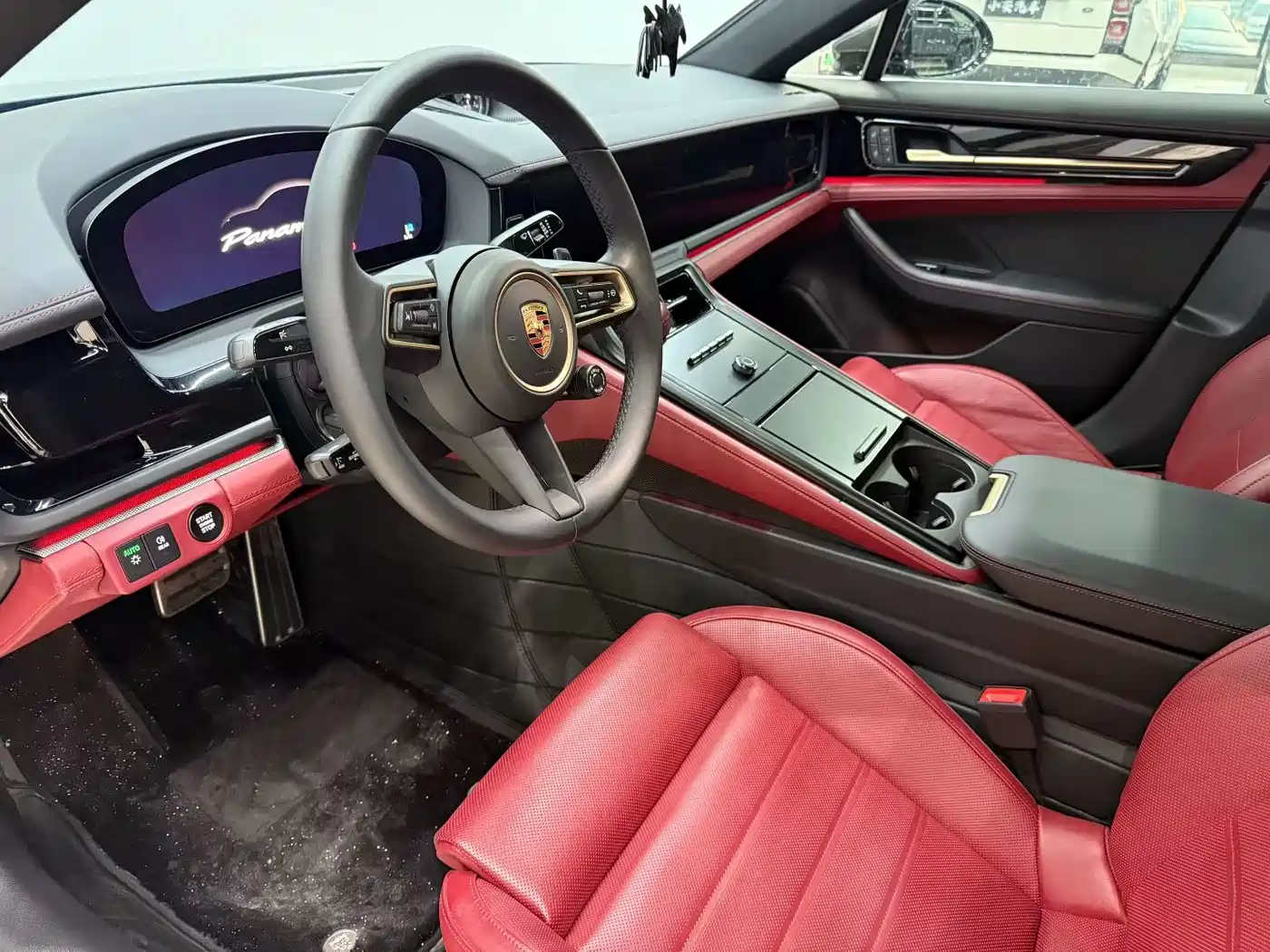 PORSCHE PANAMERA