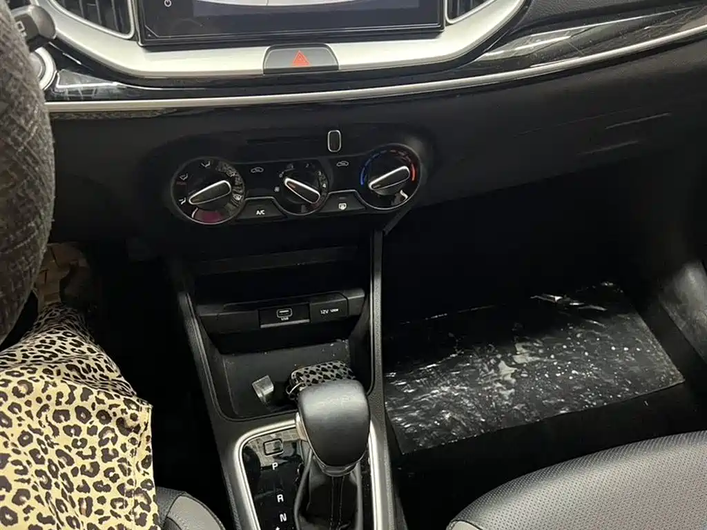 Kia KX1 2021 1.4L CVT Fun Edition фото 8
