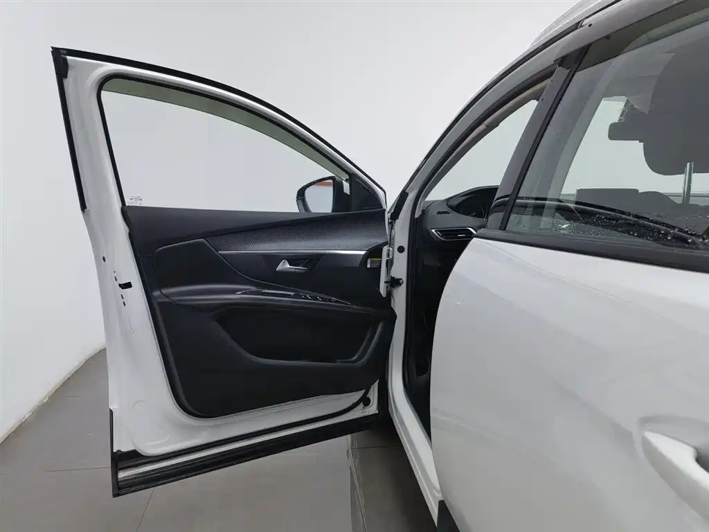 Peugeot 4008 2018 350THP Comfort Edition фото 8