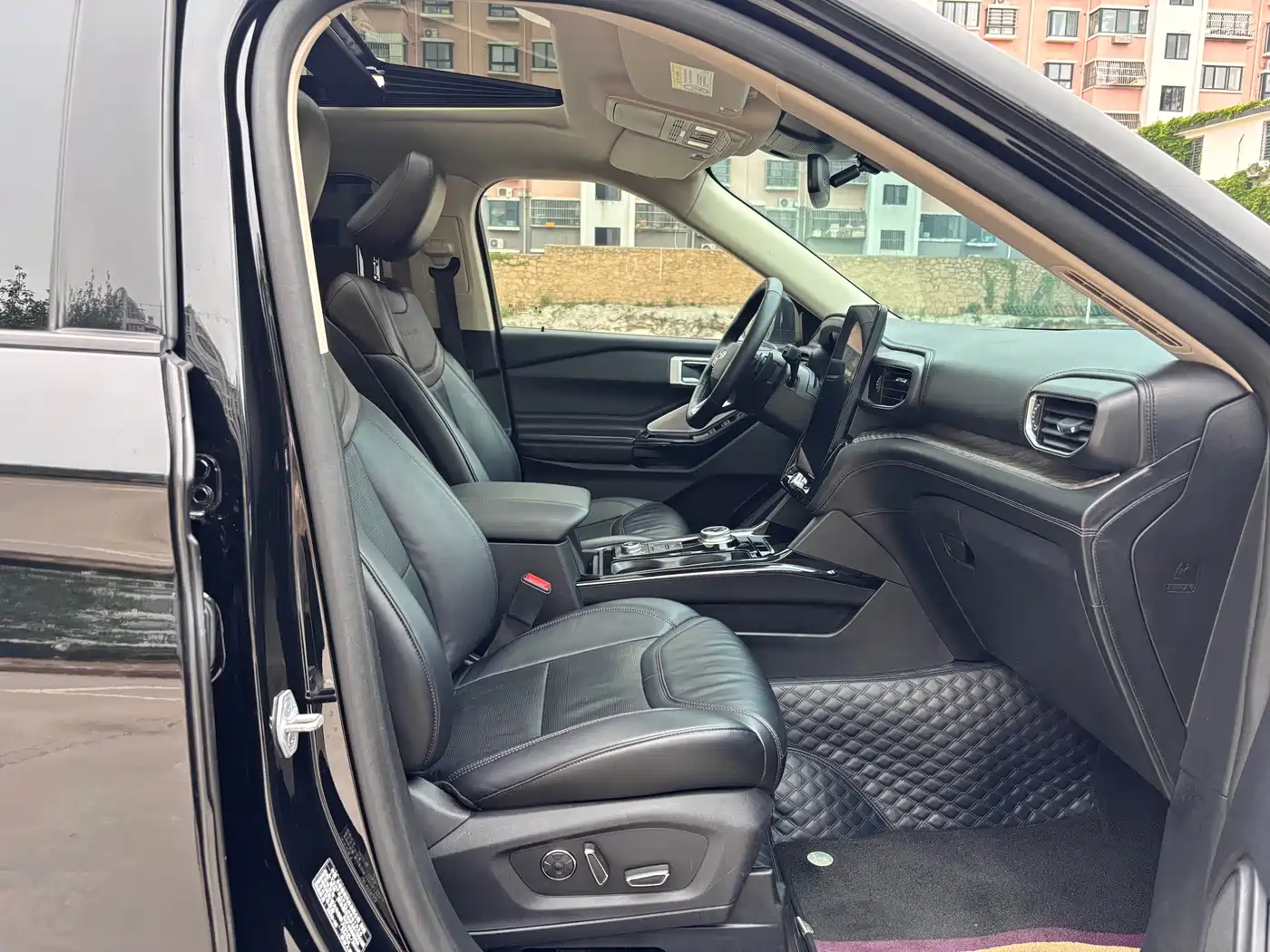 Ford Explorer 2020 EcoBoost 285 AWD Platinum 6-Seater фото 15