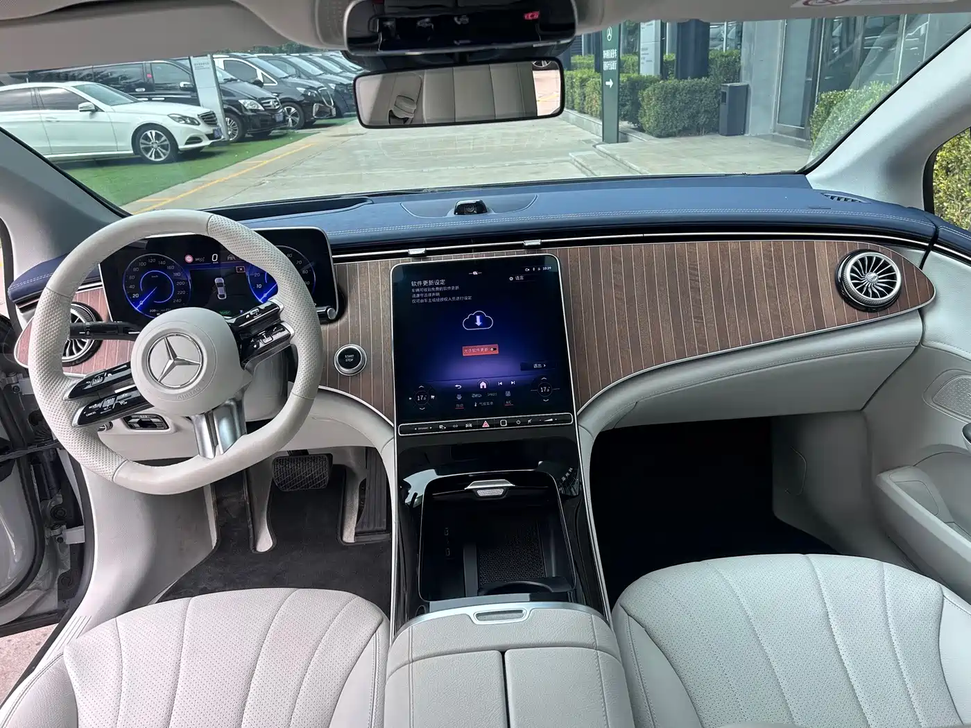 Mercedes-Benz EQE 2025 2022 350 Luxury Edition