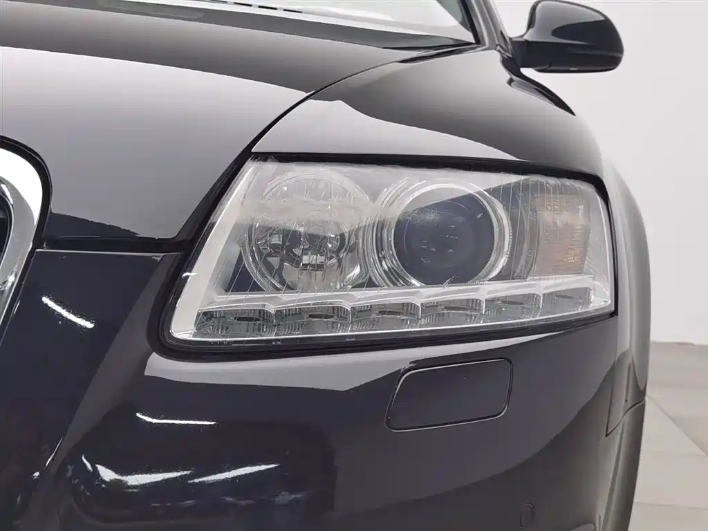 Audi A6L 2010 2.4L Comfort фото 7