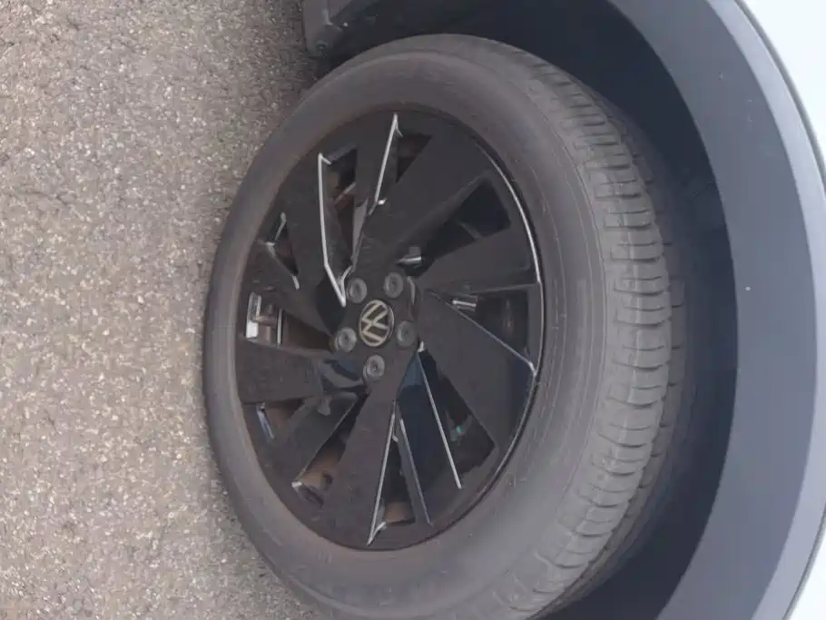 Volkswagen Tharu, миниатюра 6