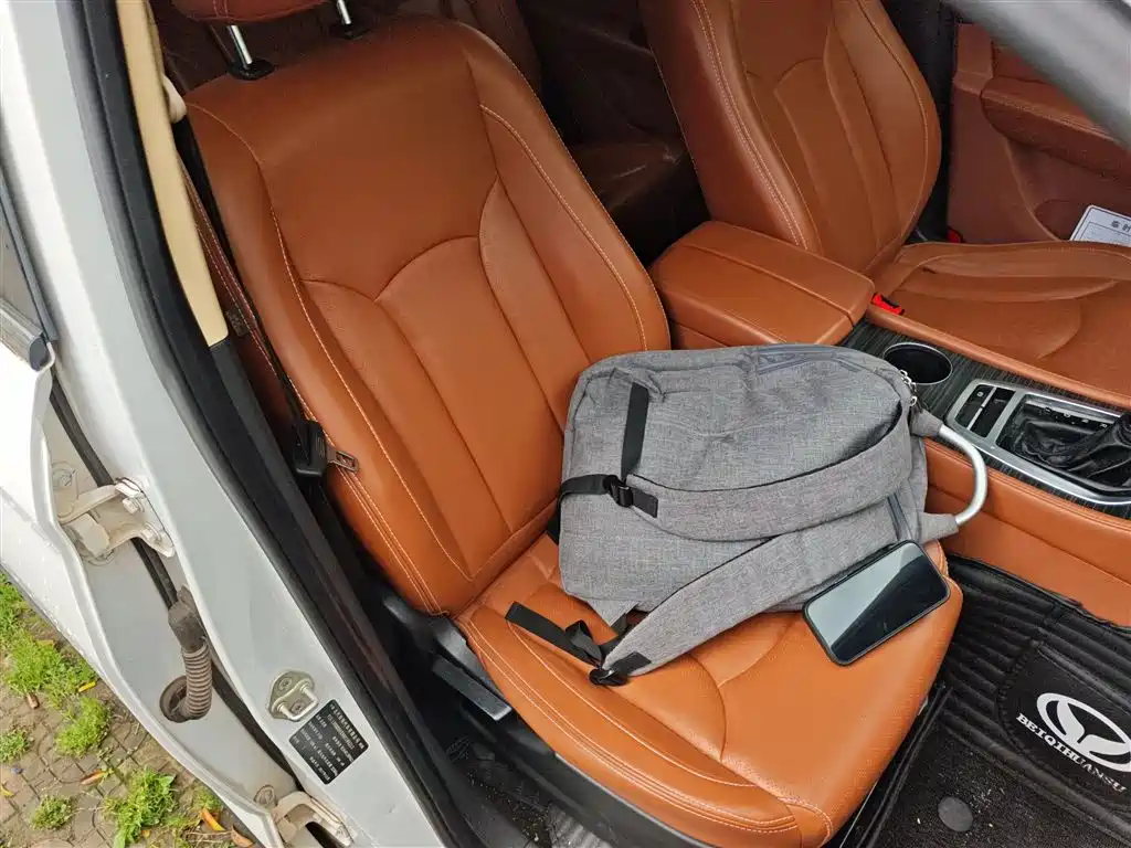 BAIC Huansu S7 2018 2018 1.5T Auto Premium Model