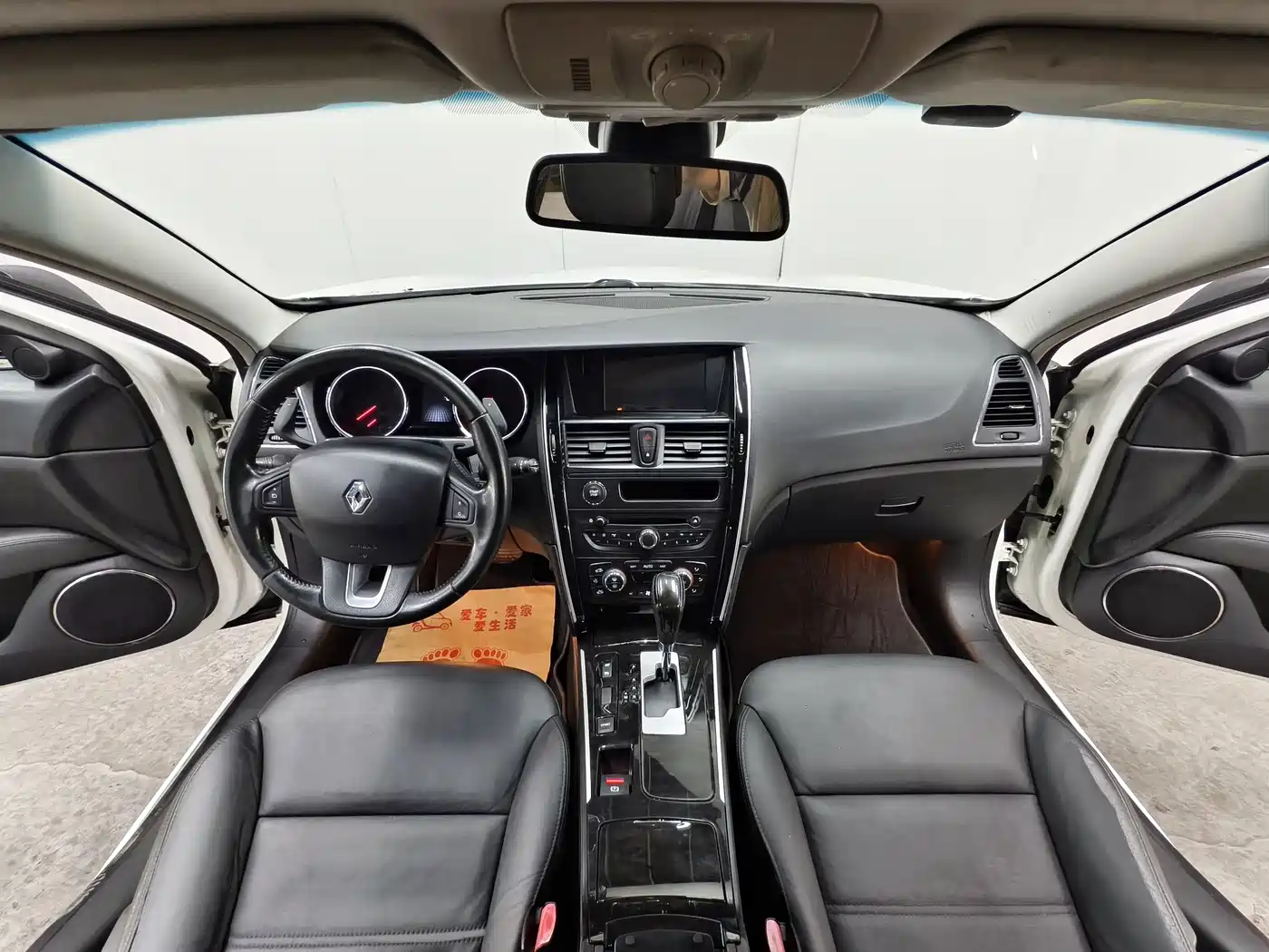 Renault Talisman 2013 2.5L Luxury Edition фото 9