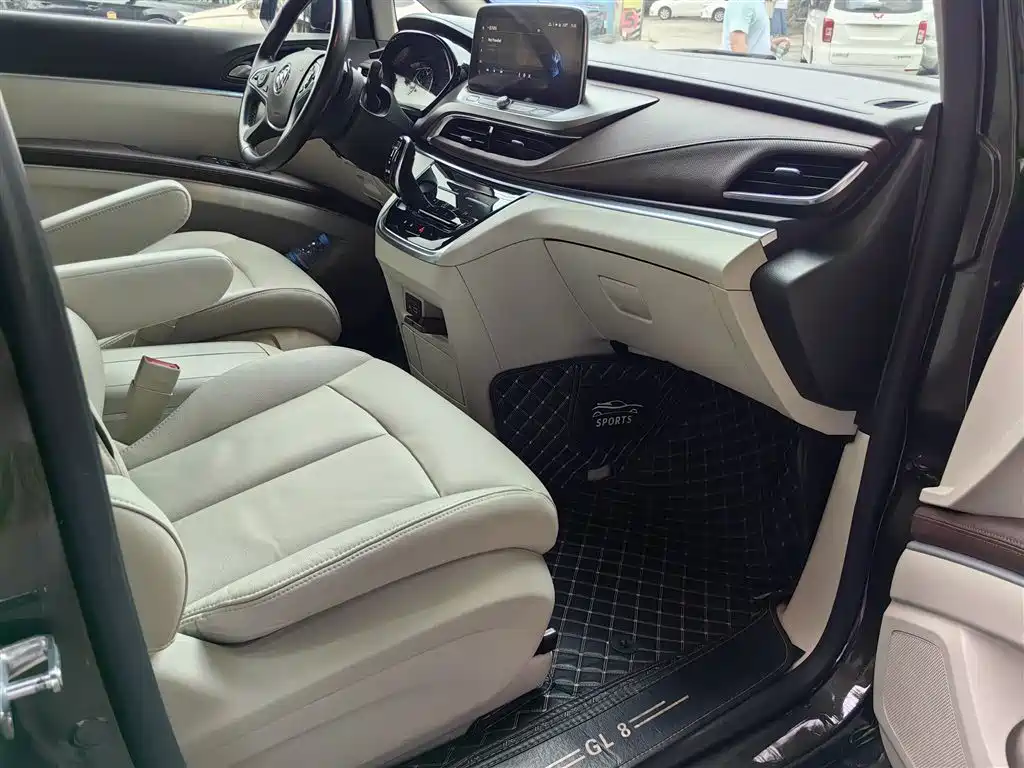Buick GL8 2021 Land Business Class 652T Premium фото 23