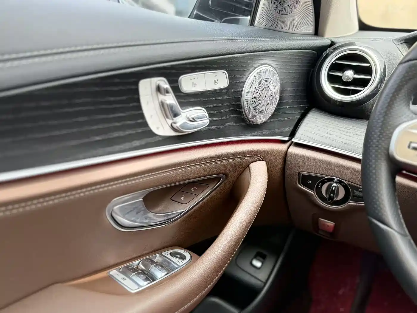 Mercedes-Benz E-Class 2020 Facelift E 300 L Sport Fashion фото 16