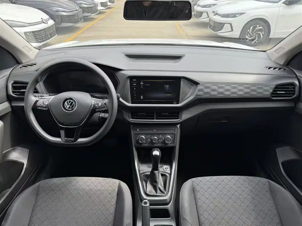 VOLKSWAGEN TU KAI