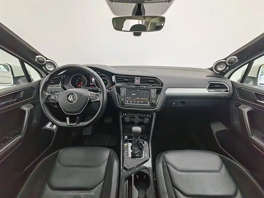 Volkswagen Tiguan L 2017 380TSI Automatic 4WD Luxury Edition фото 5